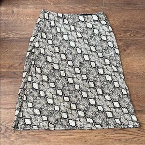 Coco Bianco Elegant Black and Cream Patterned Pencil Skirt
